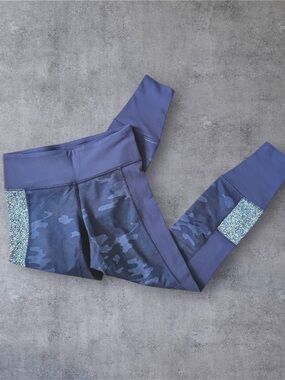 Lululemon Wunder Under Crop Leggings Navy Pattern Size 6